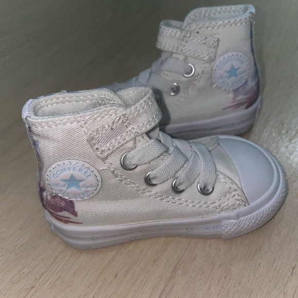 Elsa Frozen 2 Chuck Taylor Baby/Toddler Shoes - Picture 4 of 5